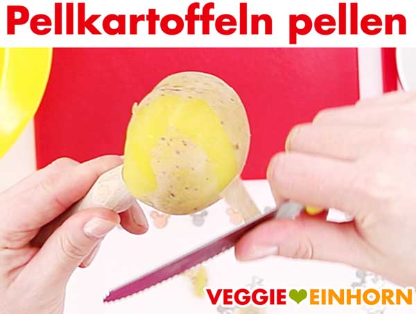 Pellkartoffeln abpellen