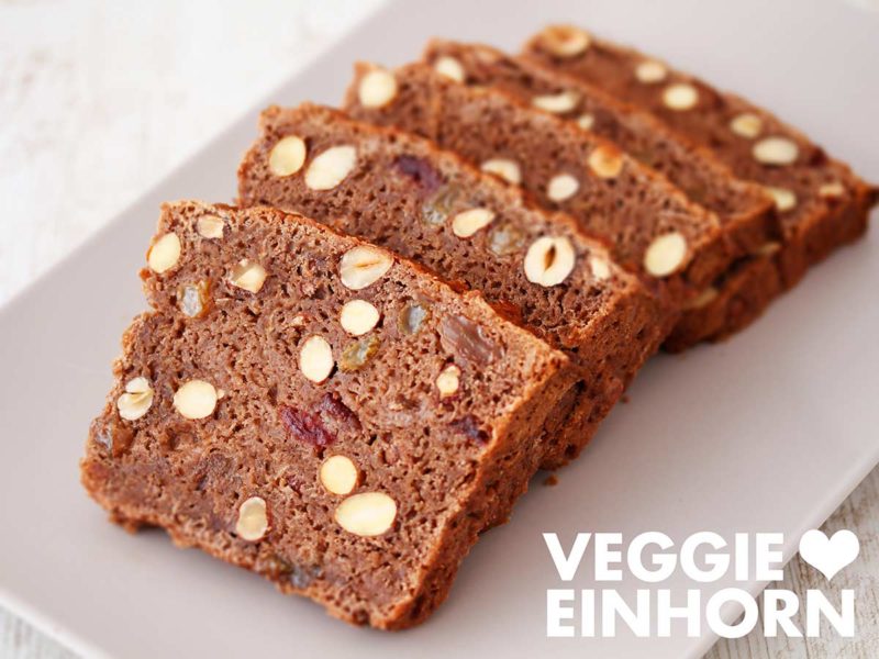 Saftiges veganes Apfelbrot