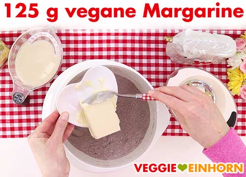 Vegane Margarine für einfache vegane Schokotorte