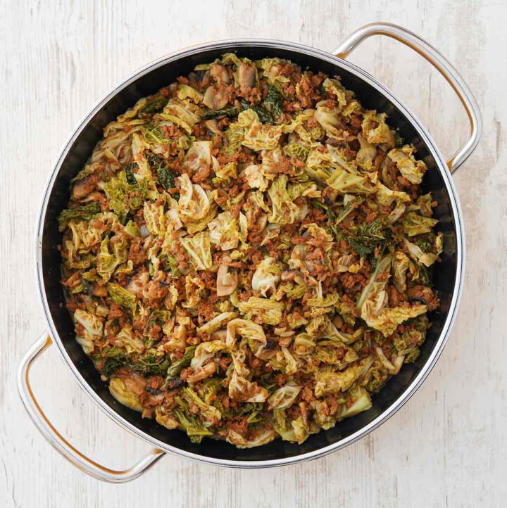 Wirsing Hack Pfanne [MIT VEGANEM HACKFLEISCH]