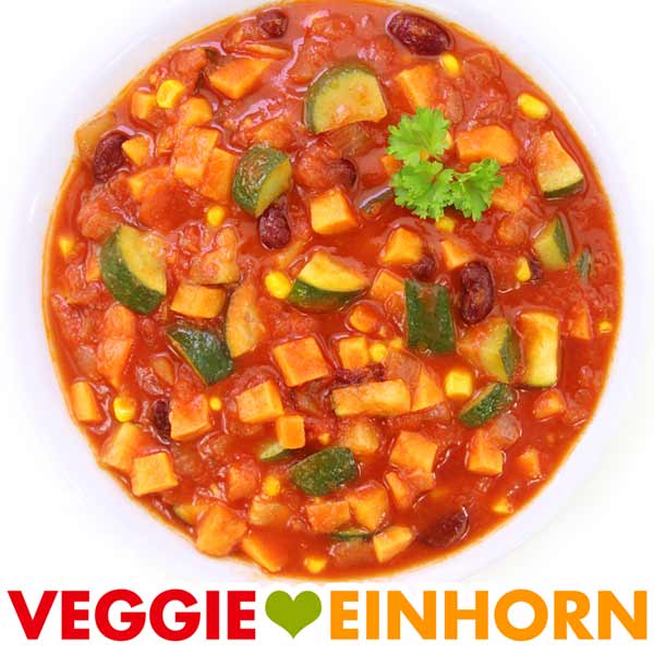Veganes Gemüse Chili Rezept mit Süßkartoffel und Zucchini | Chili sin Carne ohne Soja