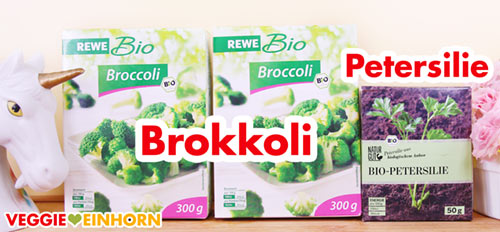 Zwei Packungen tiefgekühlter Brokkoli und eine Packung tiefgefrorene Petersilie