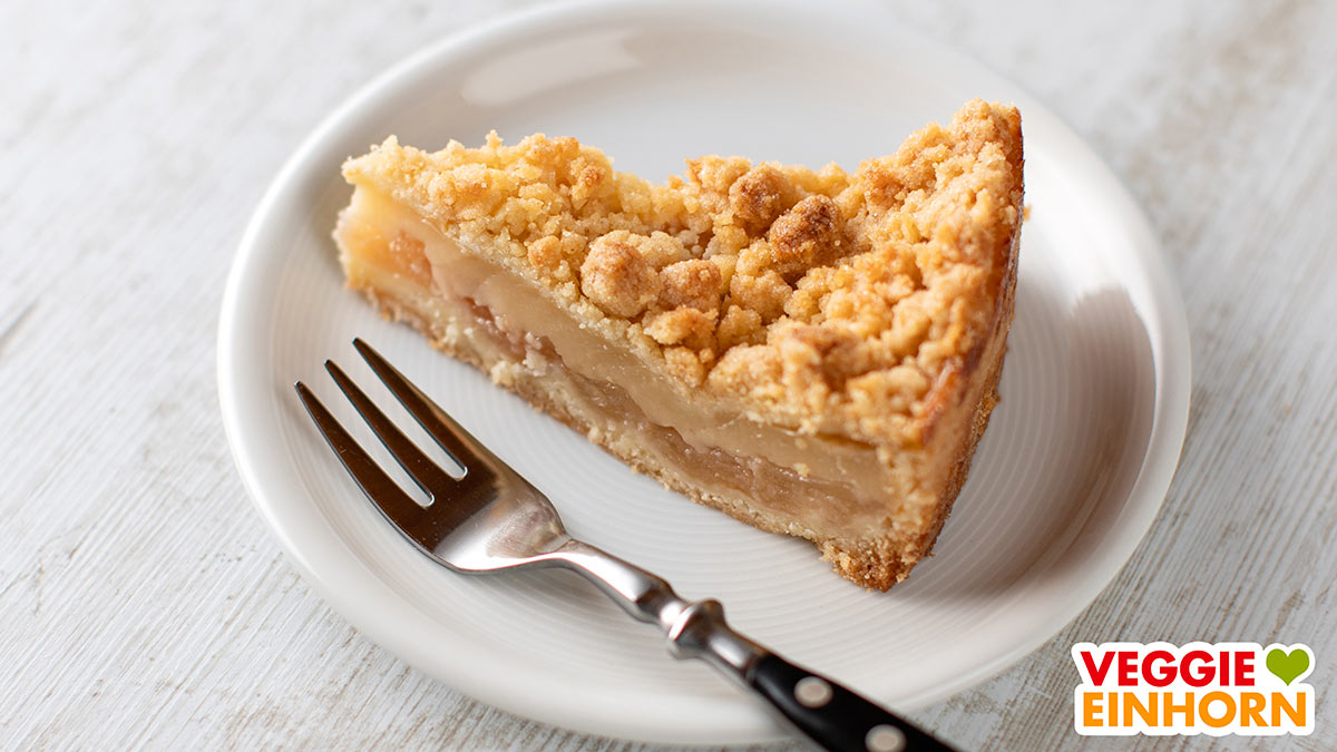 Veganer Apfelkuchen mit Vanillepudding