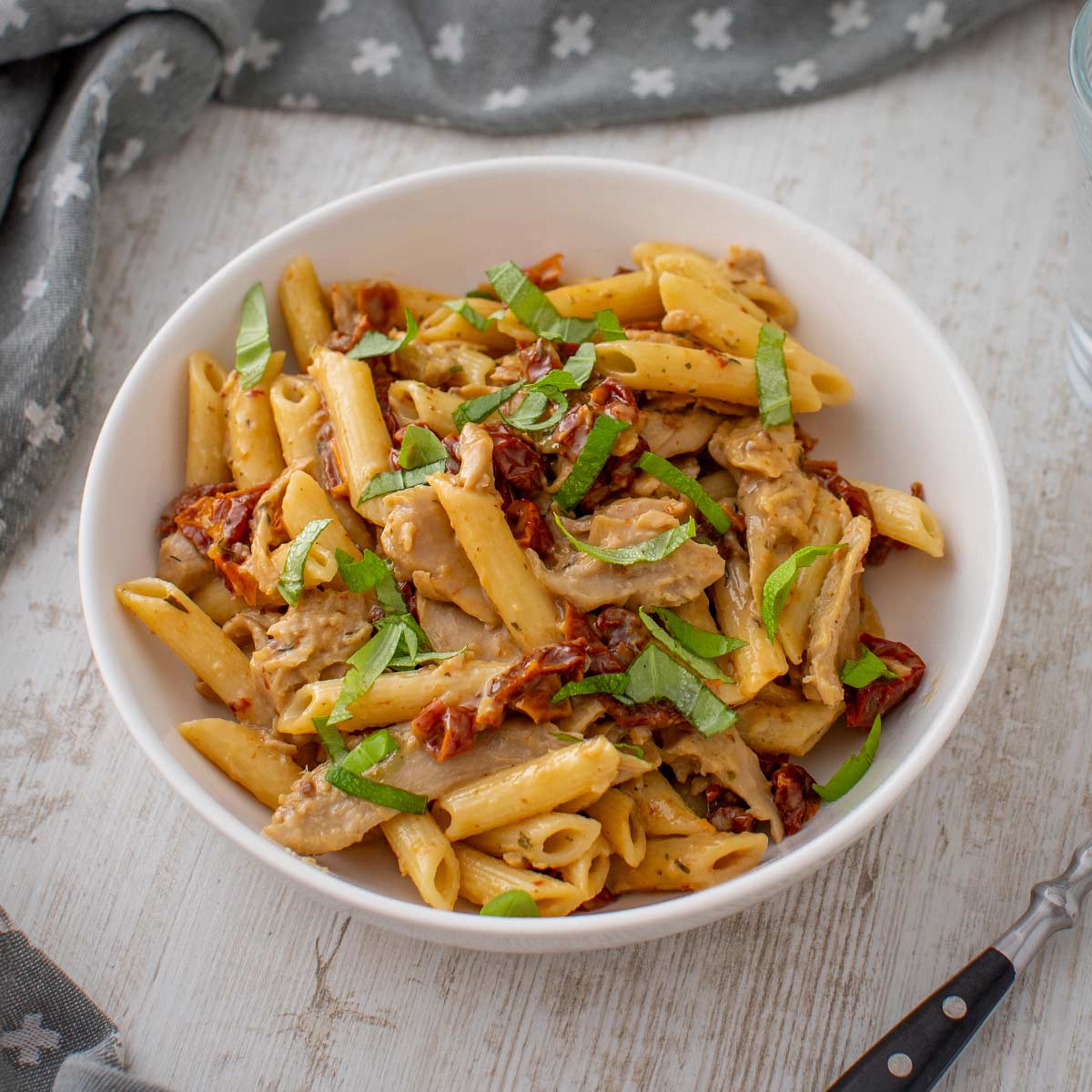 Marry Me Chicken Pasta mit veganem Hähnchen
