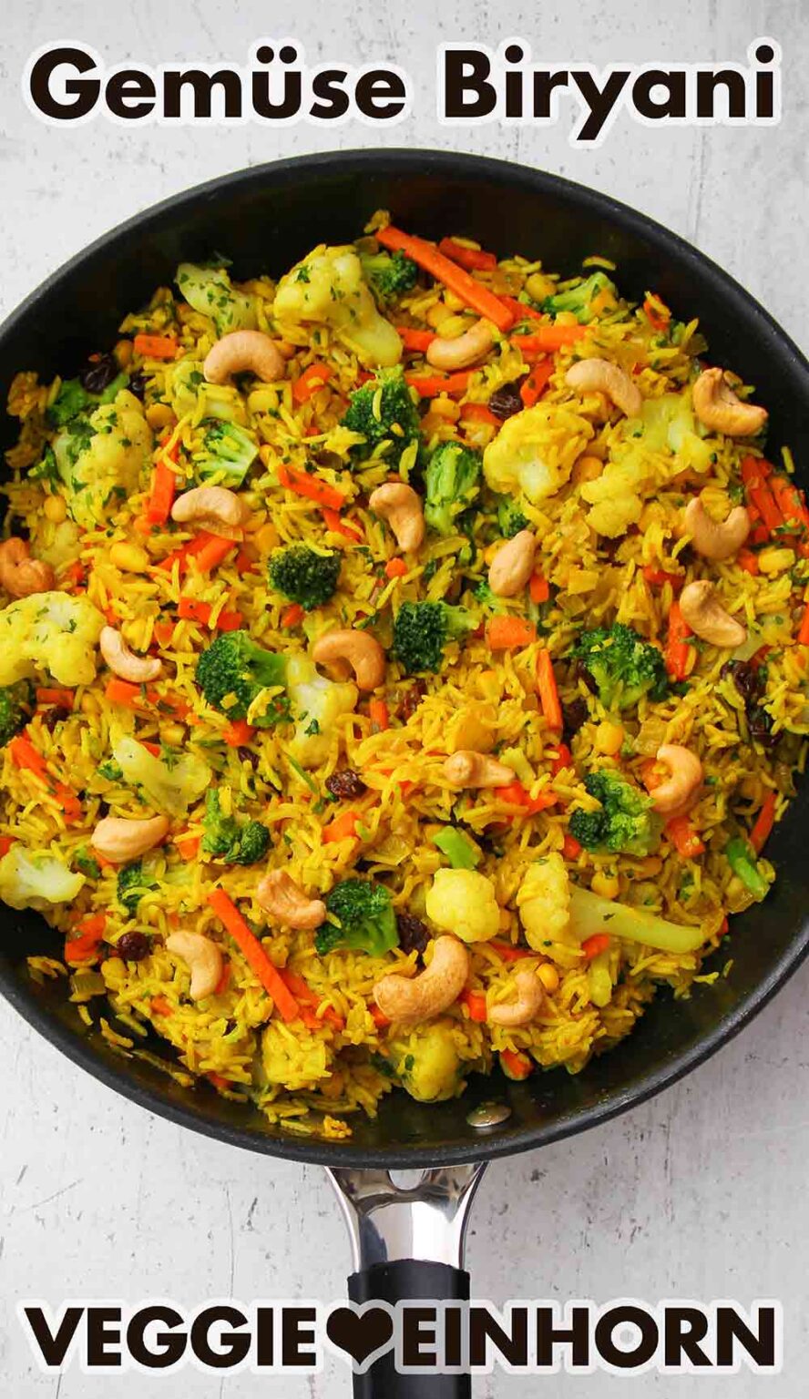 Gemüse Biryani mit Reis [Einfach + Schnell + Lecker]