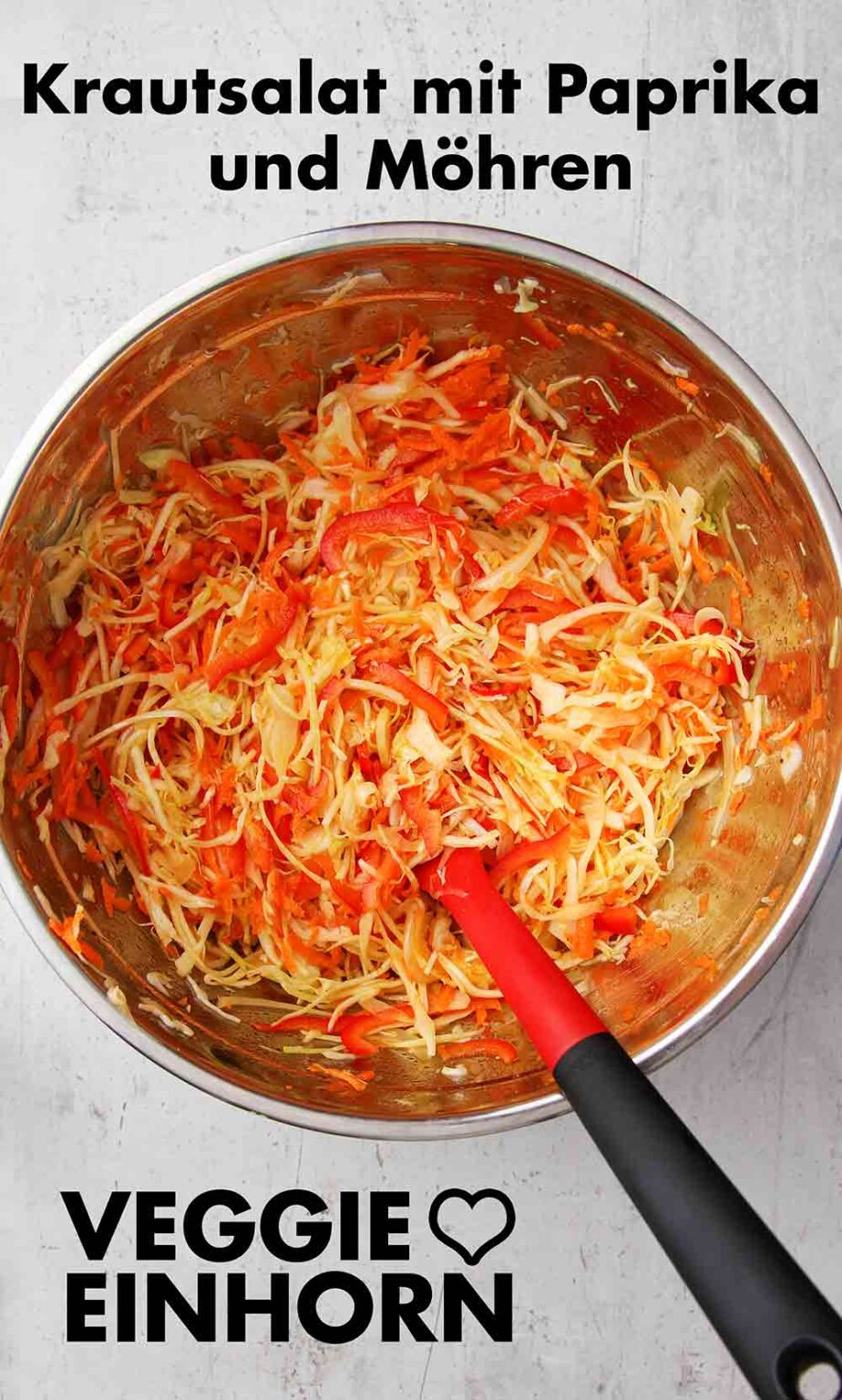 Krautsalat mit Paprika und Karotten [Einfach &amp; lecker]