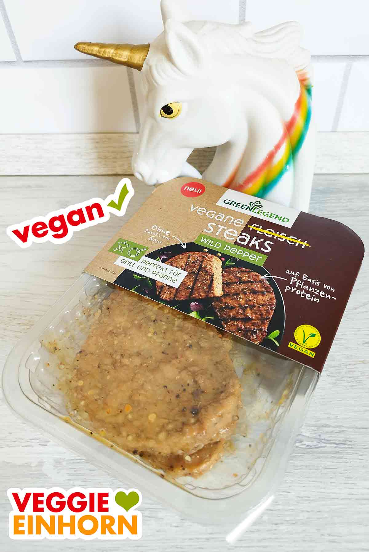 Eine Packung Vegane Fleisch Steaks Wild Pepper von Green Legend