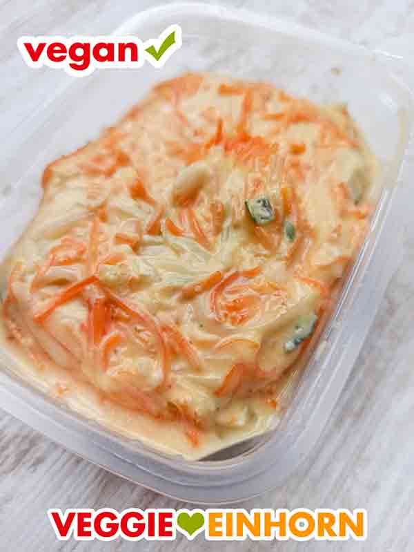 Der vegane Farmersalat von Popp Feinkost in der geöffneten Packung