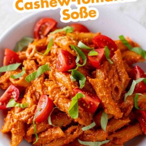 Rezept für vegane Pasta mit cremiger Cashew-Tomaten-Soße
