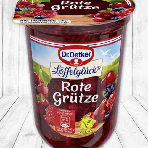 Ein Becher Dr. Oetker Löffelglück Rote Grütze