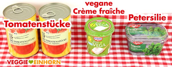 Vegane Creme fraiche, Tomatenstücke aus der Dose, Petersilie