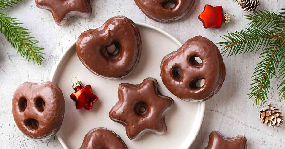 Weiche vegane Lebkuchen mit Schokoglasur