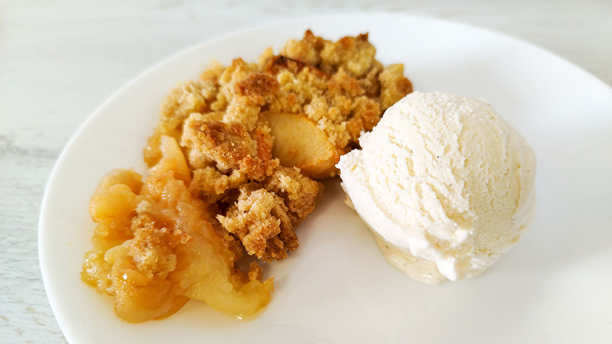 Veganer Apfel Crumble