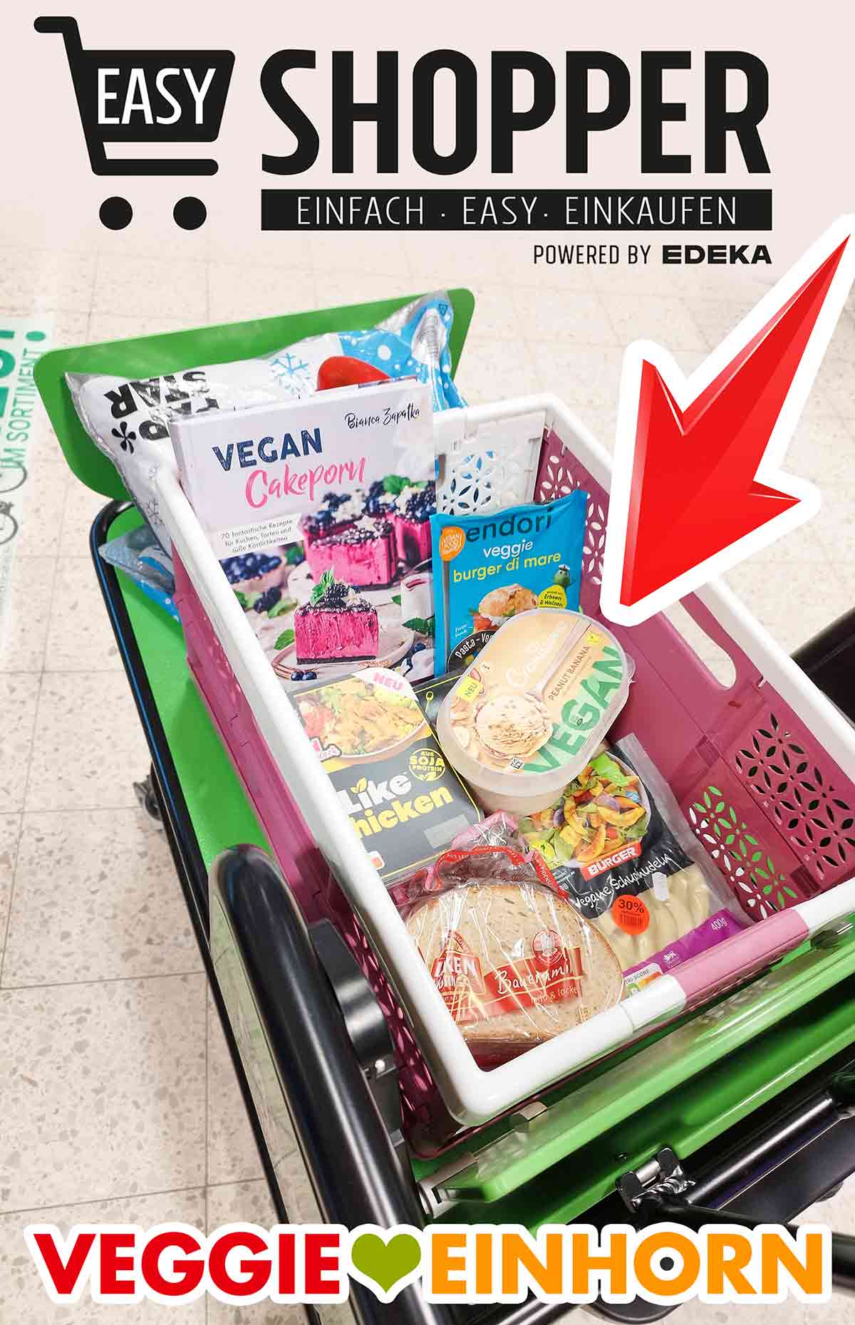 Easy Shopper bei Marktkauf mit veganen Lebensmitteln und einem veganen Backbuch von Bianca Zapatka