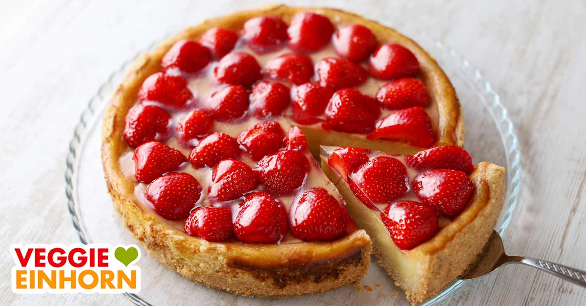 Veganer Käsekuchen mit Erdbeeren Veganer Käsekuchen mit Erdbeeren