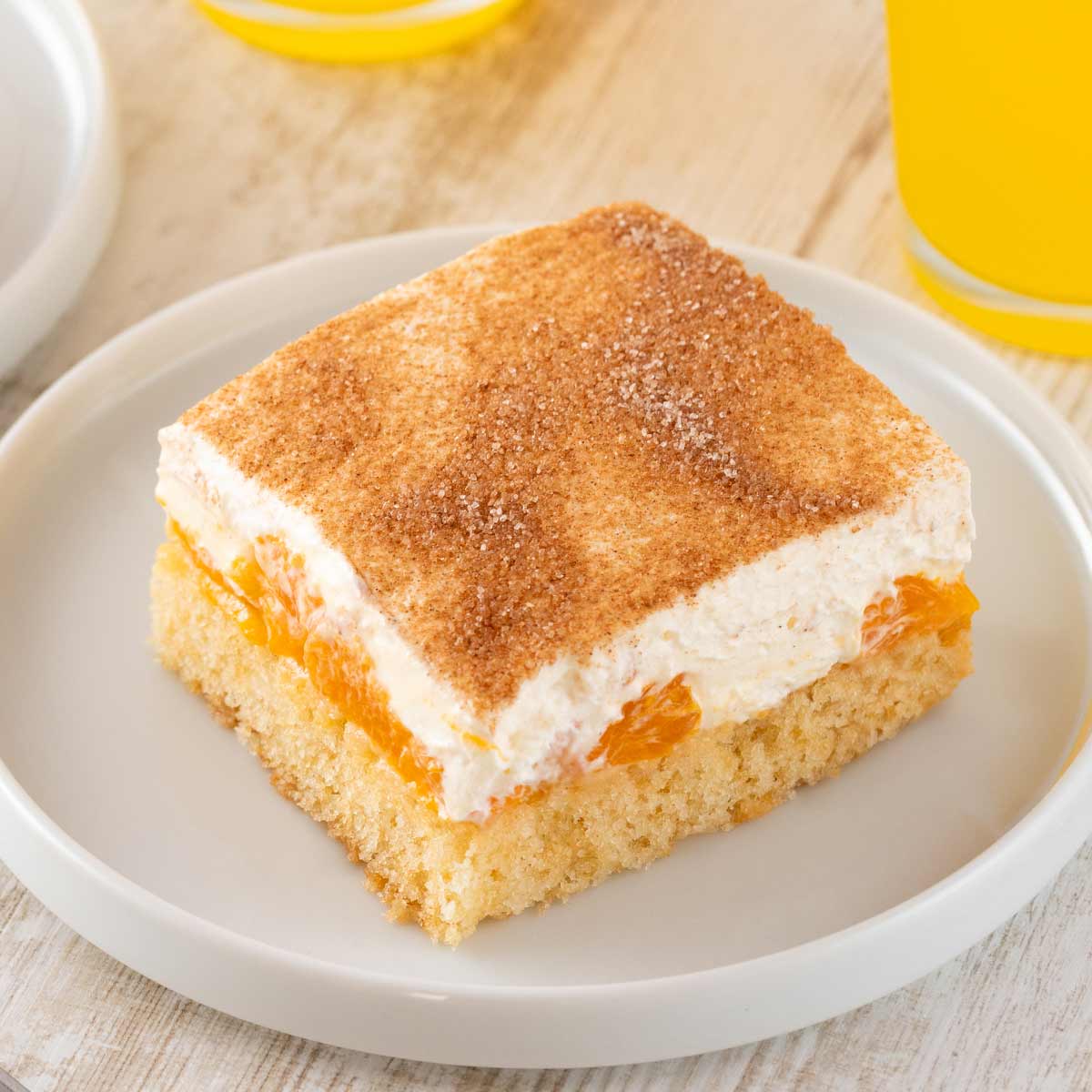 Veganer Fantakuchen mit Mandarinen und Schmand