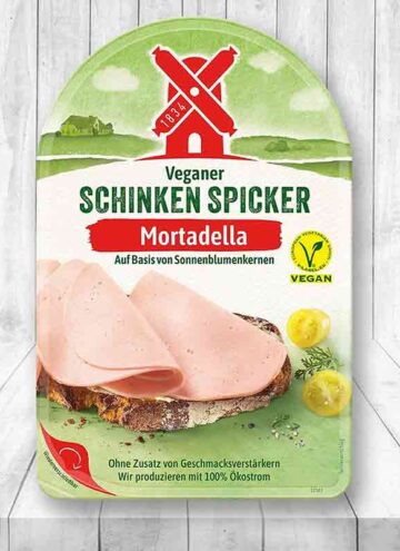 Eine Packung veganer Schinken Spicker Mortadella von Rügenwalder Mühle