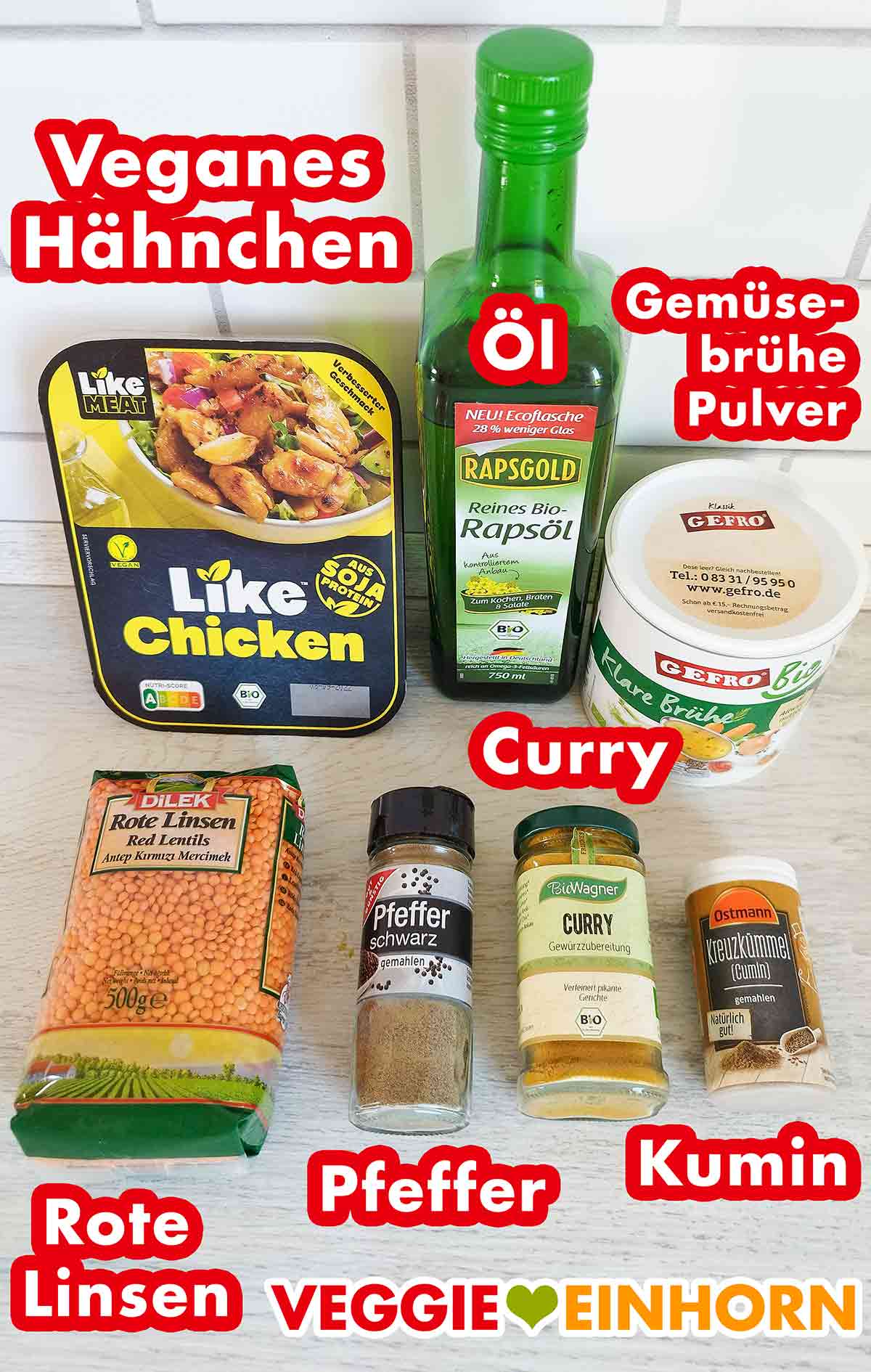 Veganes Hähnchenfleisch, Öl, Gemüsebrühe Pulver, rote Linsen, Pfeffer, Currypulver, Kreuzkümmel