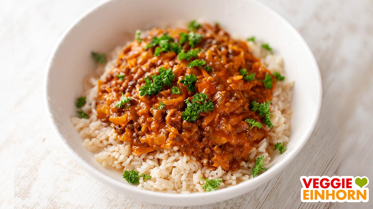 Veganes Linsencurry mit Kürbis und gelber Currypaste