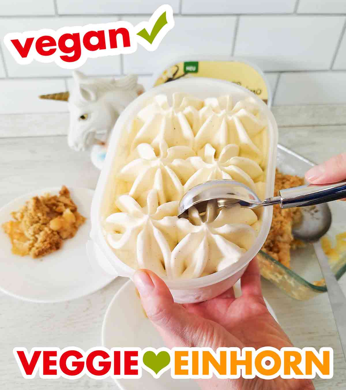 Eine Packung veganes Vanilleeis von Cremissimo