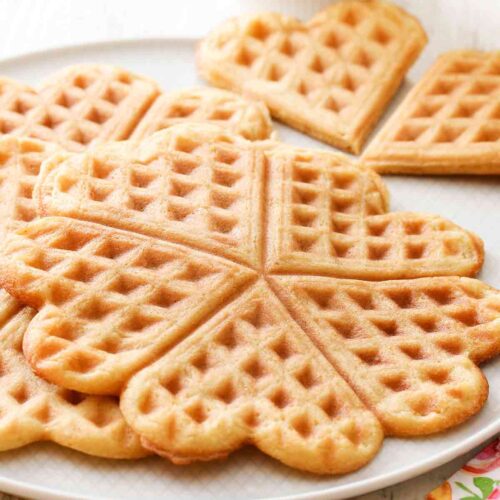 Nahaufnahme von Waffeln ohne Ei und Butter