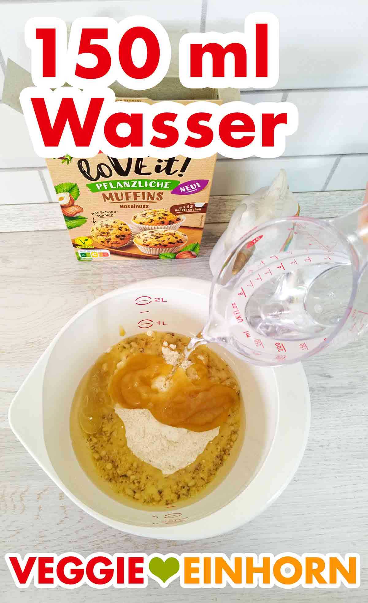 150 ml Wasser werden zugefügt.